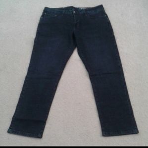 🤗BRAND NEW🤗IZOD DARK BLUE STRETCH JEANS